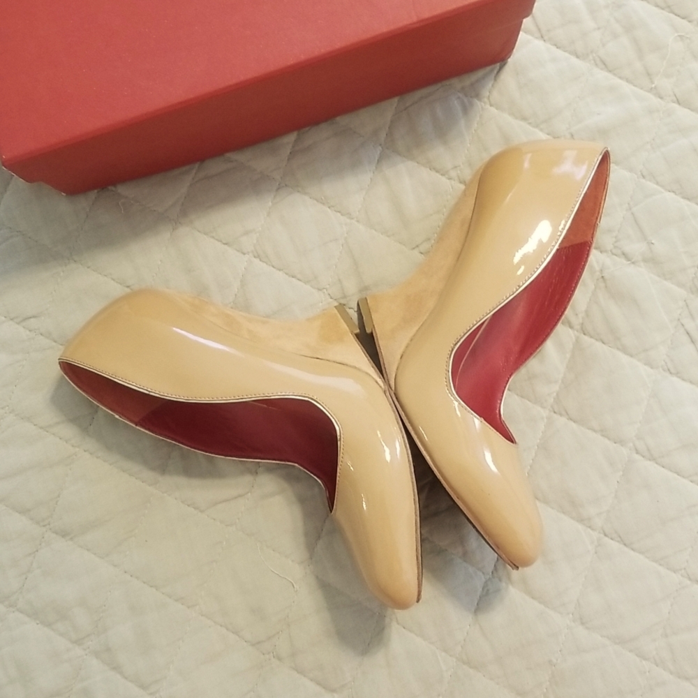 Charles Jourdan Paris Nude Patent Leather Wedge Heels - Picture 6 of 16